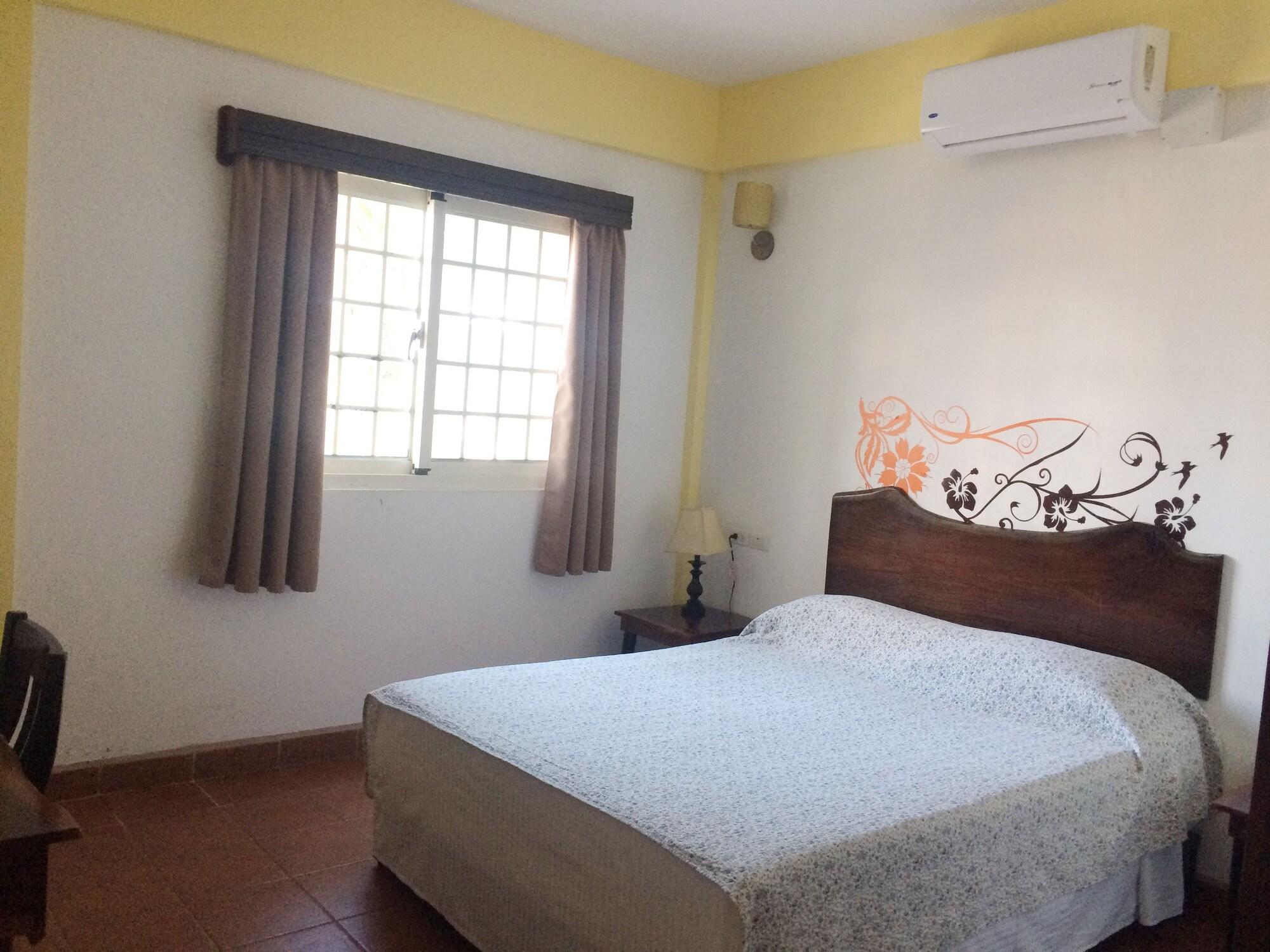 בליז סיטי Easy Inn Hotel מראה חיצוני תמונה