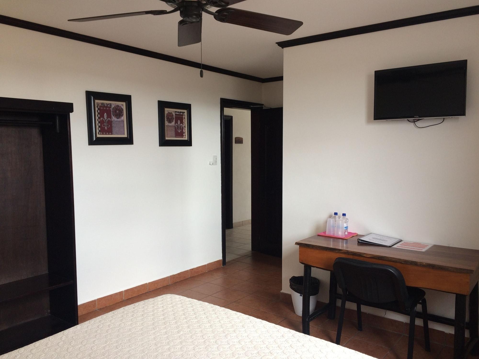 בליז סיטי Easy Inn Hotel מראה חיצוני תמונה