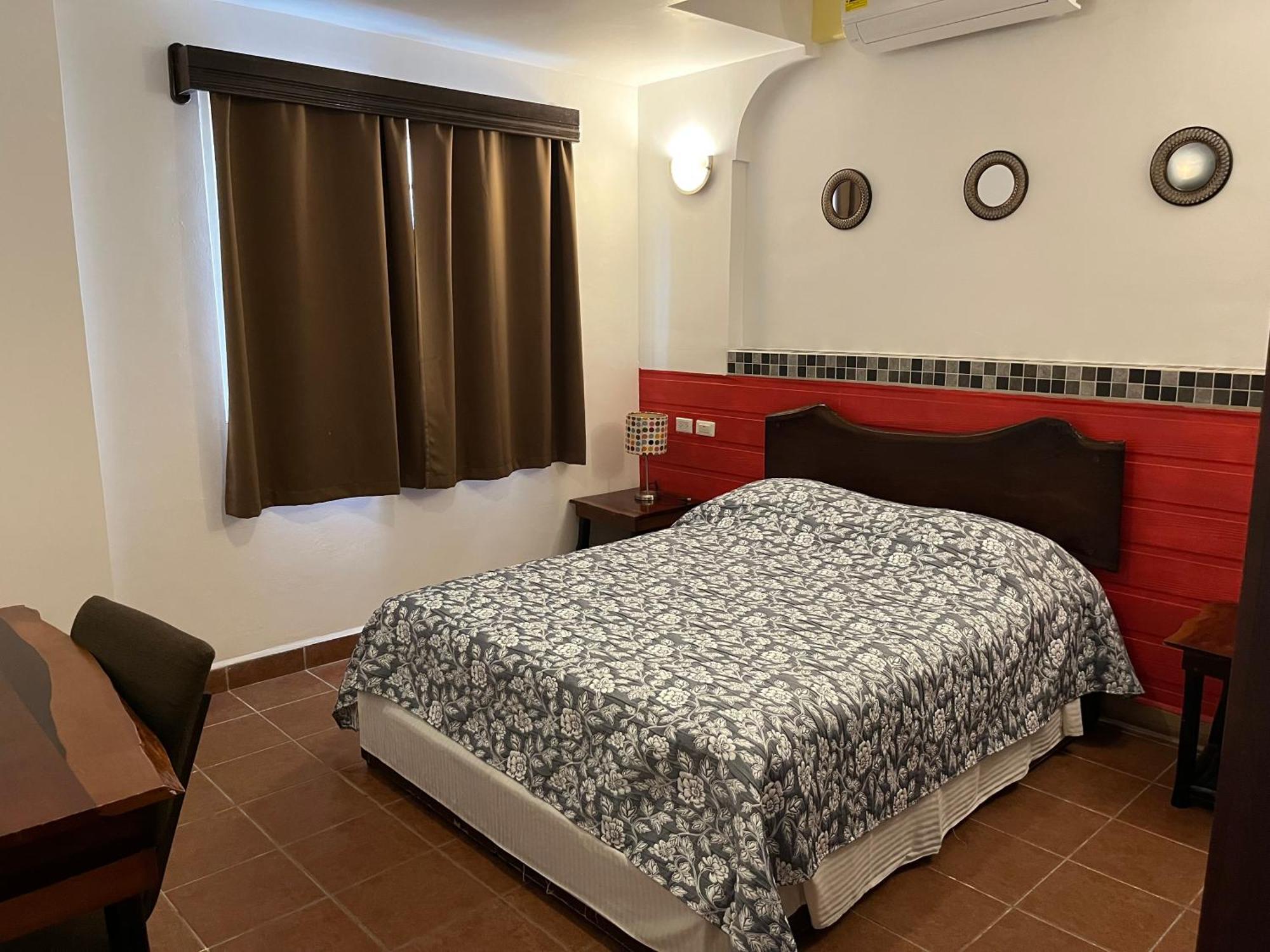 בליז סיטי Easy Inn Hotel מראה חיצוני תמונה