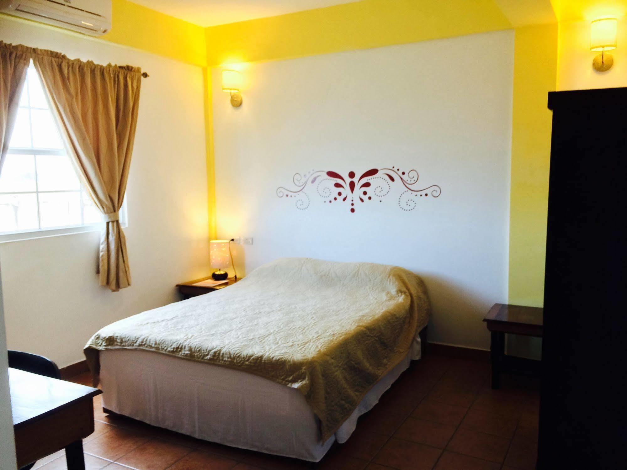 בליז סיטי Easy Inn Hotel מראה חיצוני תמונה