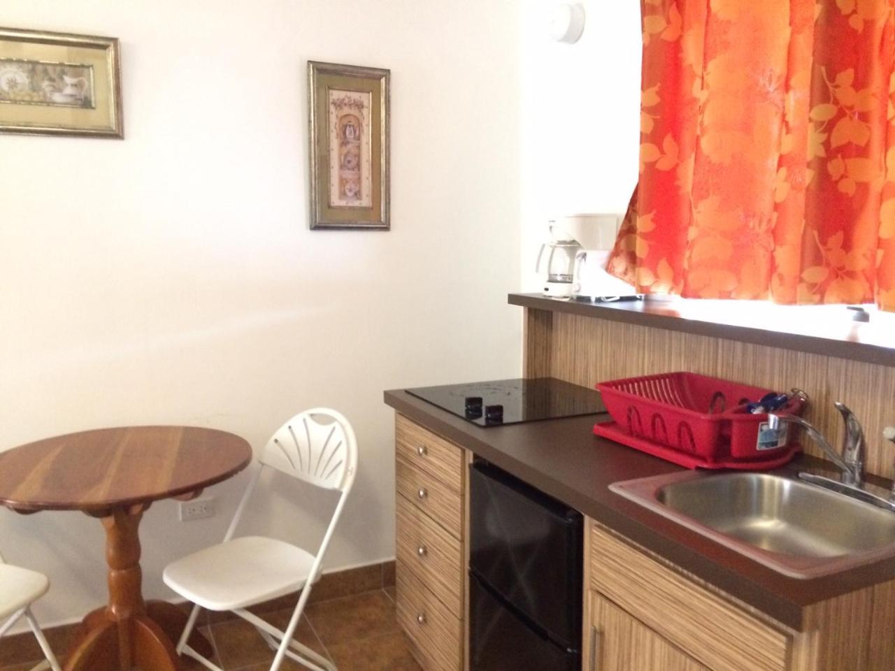 בליז סיטי Easy Inn Hotel מראה חיצוני תמונה